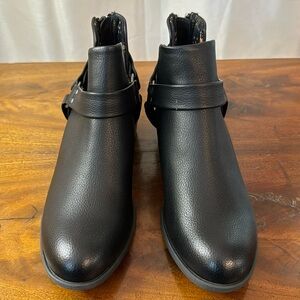 NEW!! B.o.c. Born Concept Liza Bootie